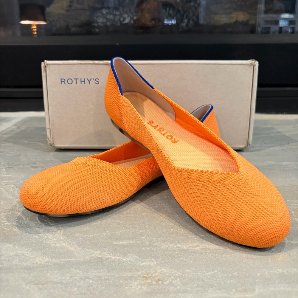 Rothy's NWT The Flat Round Toe Slip On in Tangerine Sz 7